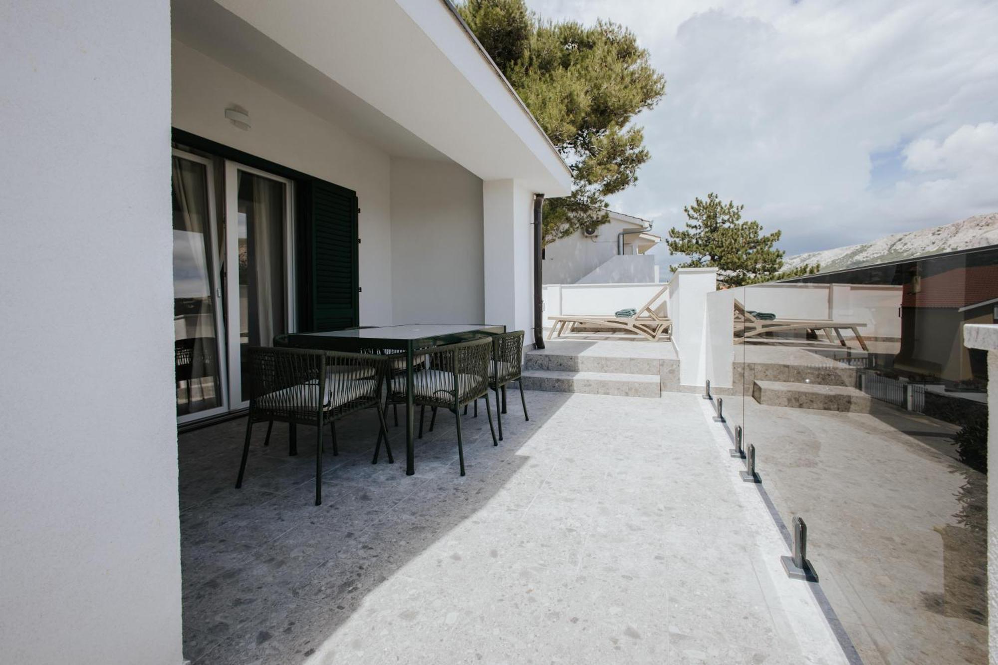 Villa Zlata - Holiday House Baska  Exterior photo